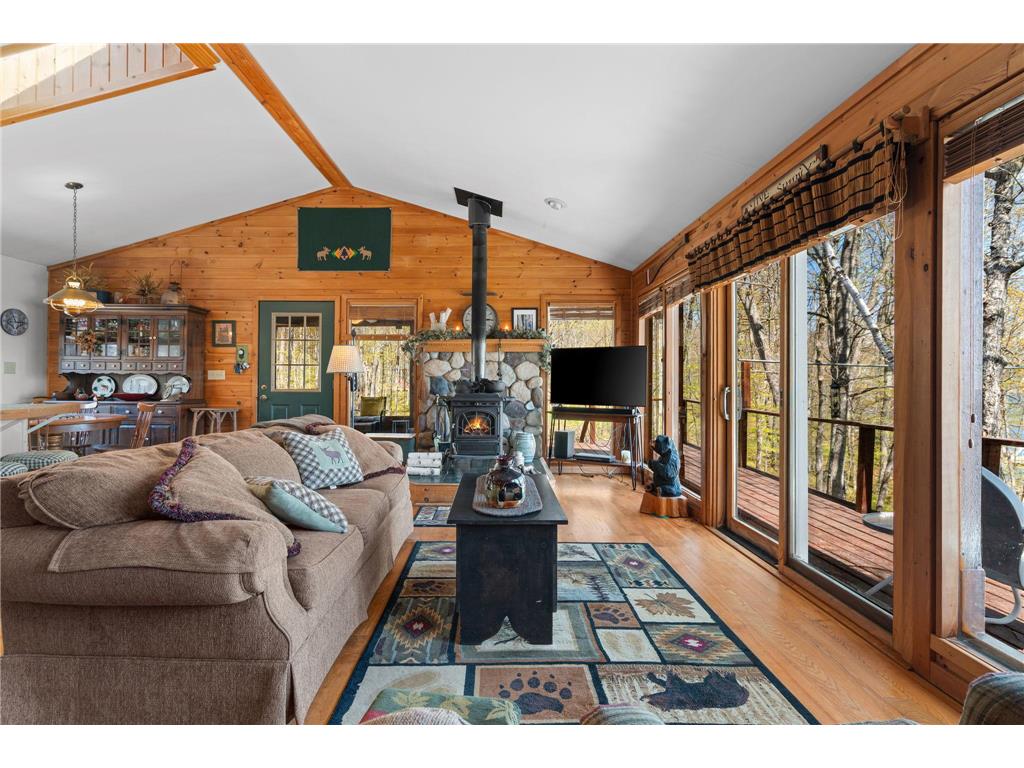 N4371 Red Oak Lane Stone Lake WI 54876 - Slim Lake 7068837 image9