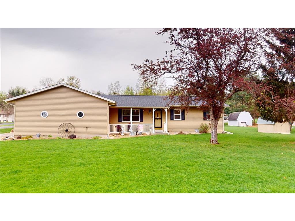 N5248 Shamrock Lane, Onalaska Twp, WI, 54650 MLS 6364417 Edina Realty