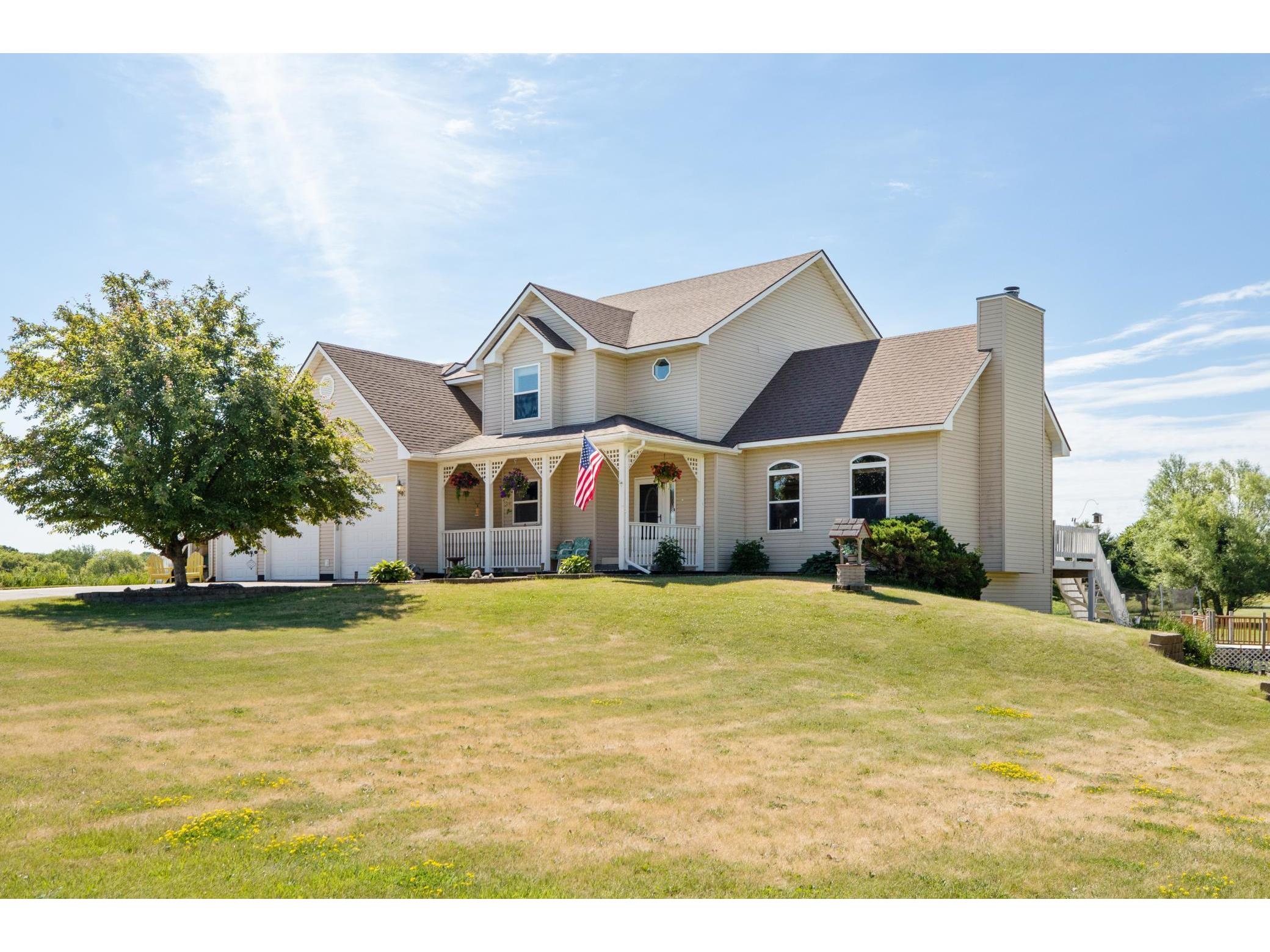 N5812 1242nd Street, Prescott, WI, 54021 MLS 6011128 Edina Realty