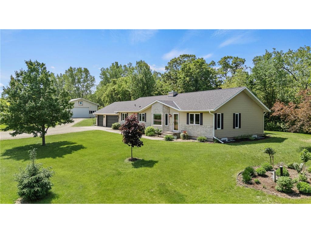 N5887 1110th Street Oak Grove Twp WI 54021 6746781 image1