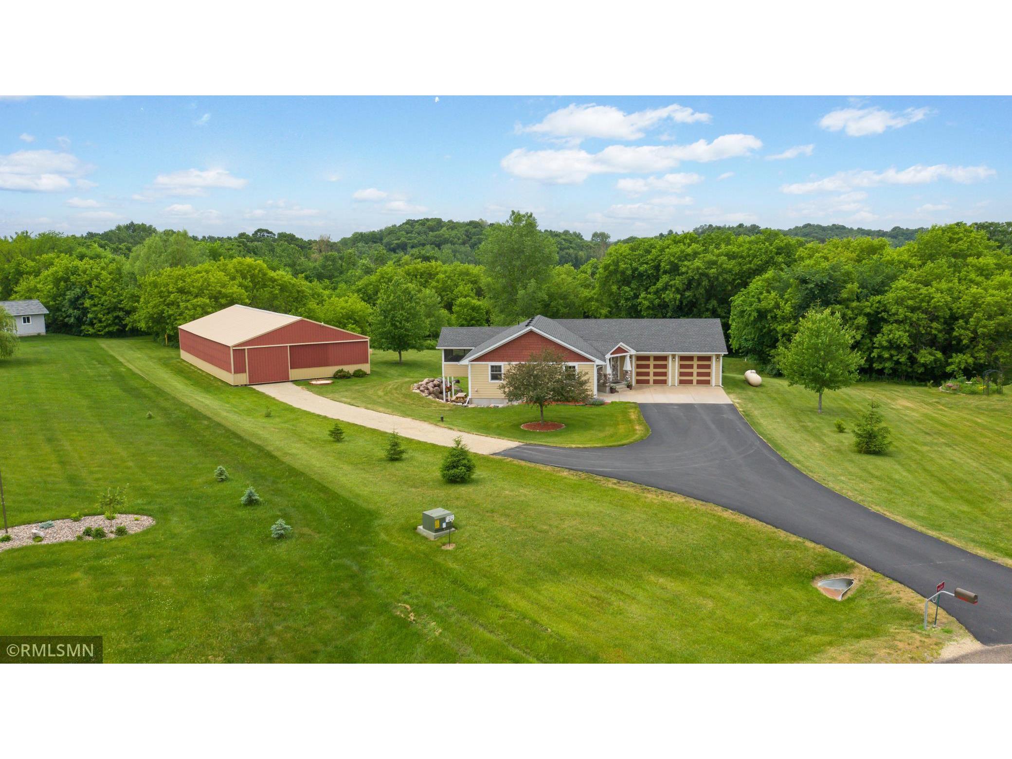 N6091 988th Street, Oak Grove Twp, WI, 54011 MLS 6016069 Edina Realty