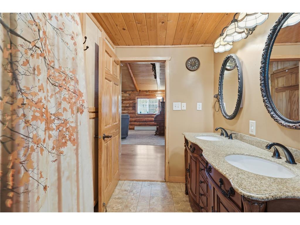 N6101 9th Street Crystal Twp WI 54801 7065142 image23
