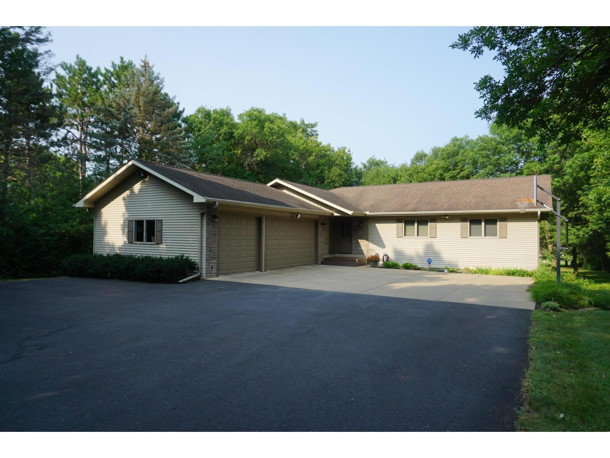 N8031 975th Street River Falls WI 54022 6086270 image1