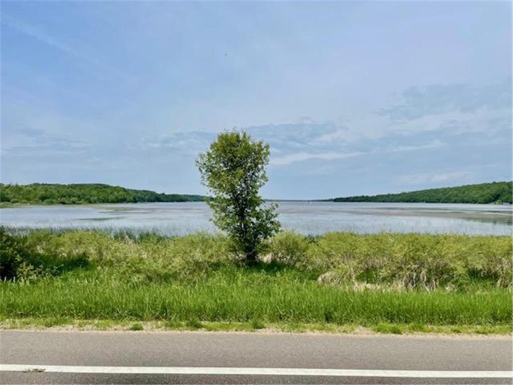 T134-R37 SEC.30 / HWY HWY 67 Deer Creek Twp MN 56551 - East Leaf Lake 6687043 image1