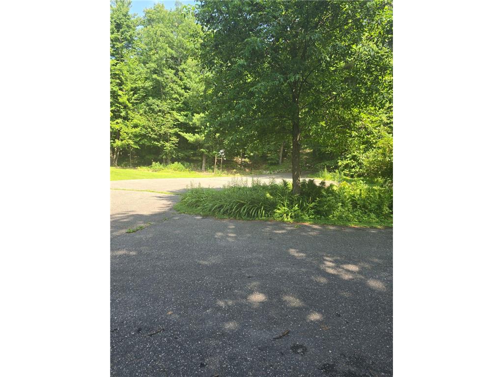 TBD Lantern Lane Hackensack MN 56655 - Woman 6779418 image11