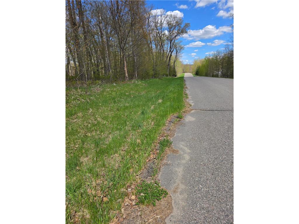 TBD Nicholas St Grand Rapids MN 55744 7078777 image2