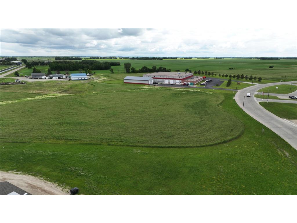 TBD W GREENWOOD Street W Thief River Falls MN 56701 6803757 image2