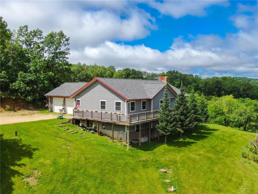 W11041 Knutson Lane Ettrick WI 54616 6555018 image1