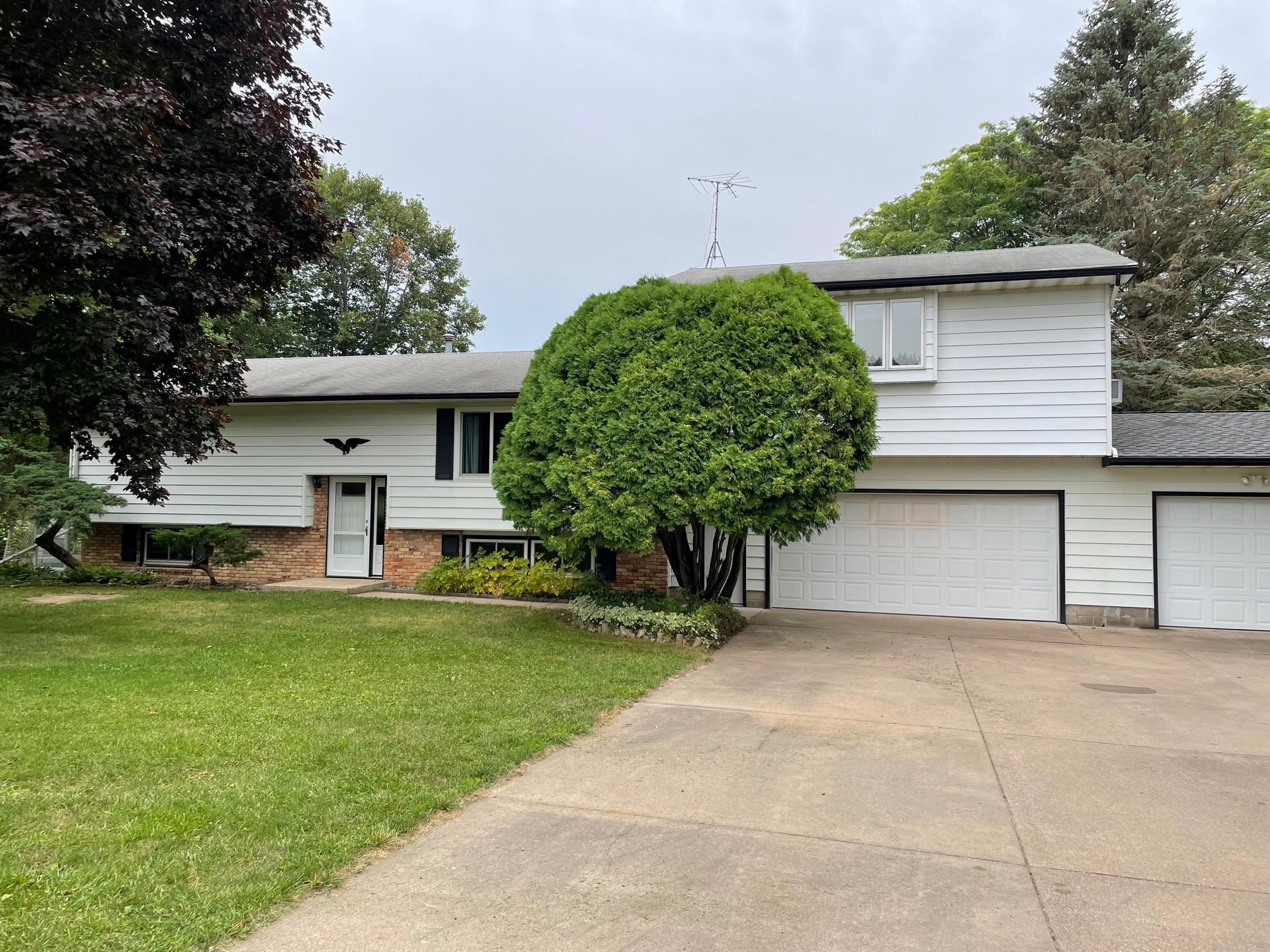 W12259 555th Avenue, Prescott, WI, 54021 MLS 6120613 Edina Realty