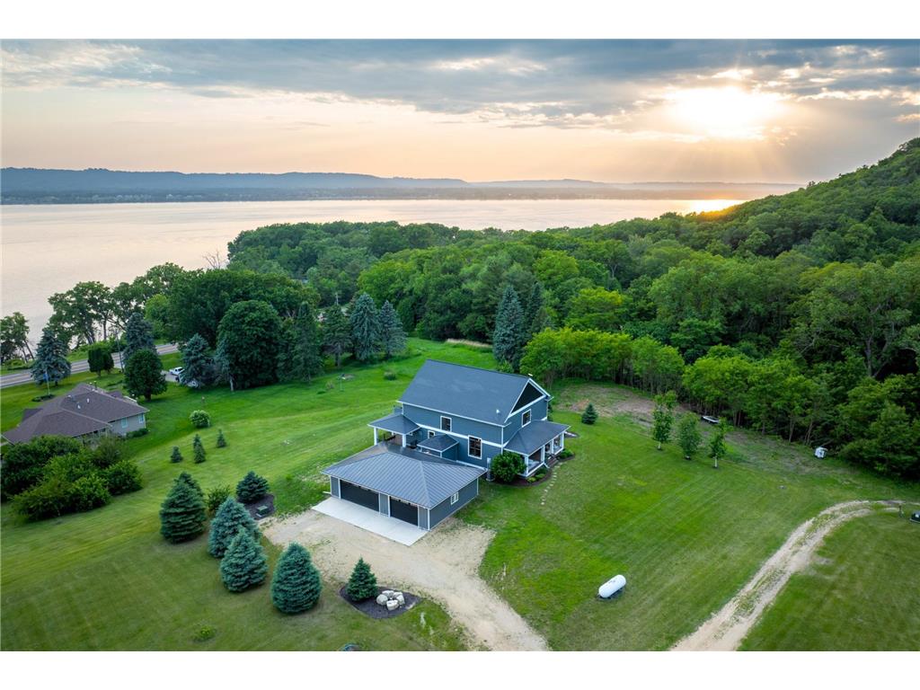 W12420 State Highway 35 Stockholm WI 54769 - Lake Pepin 6735907 image1