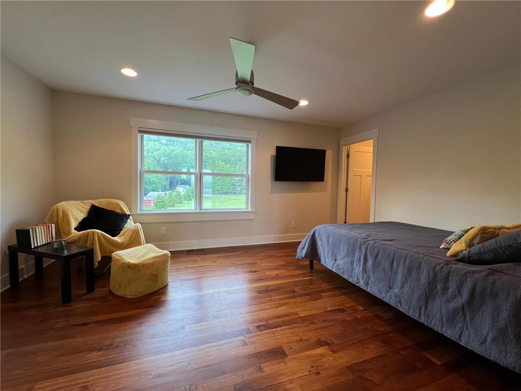 W12420 State Highway 35 Stockholm WI 54769 - Lake Pepin 6735907 image47