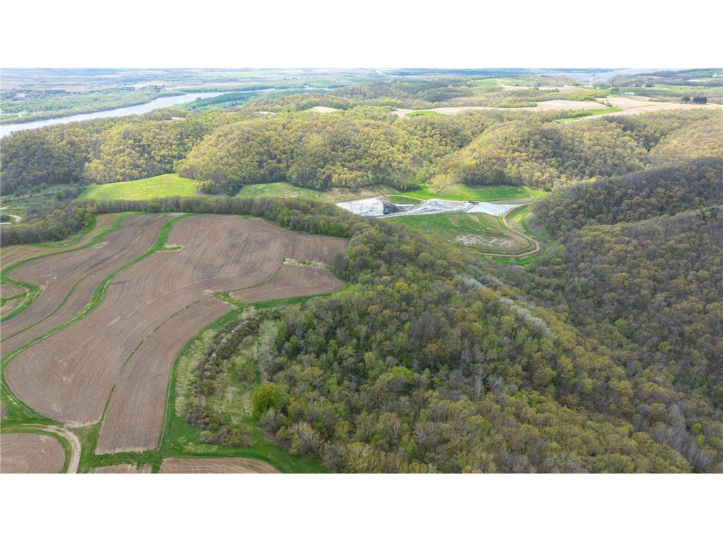 W1660 Maplewood Lane Belvidere Twp WI 54610 7039467 image101