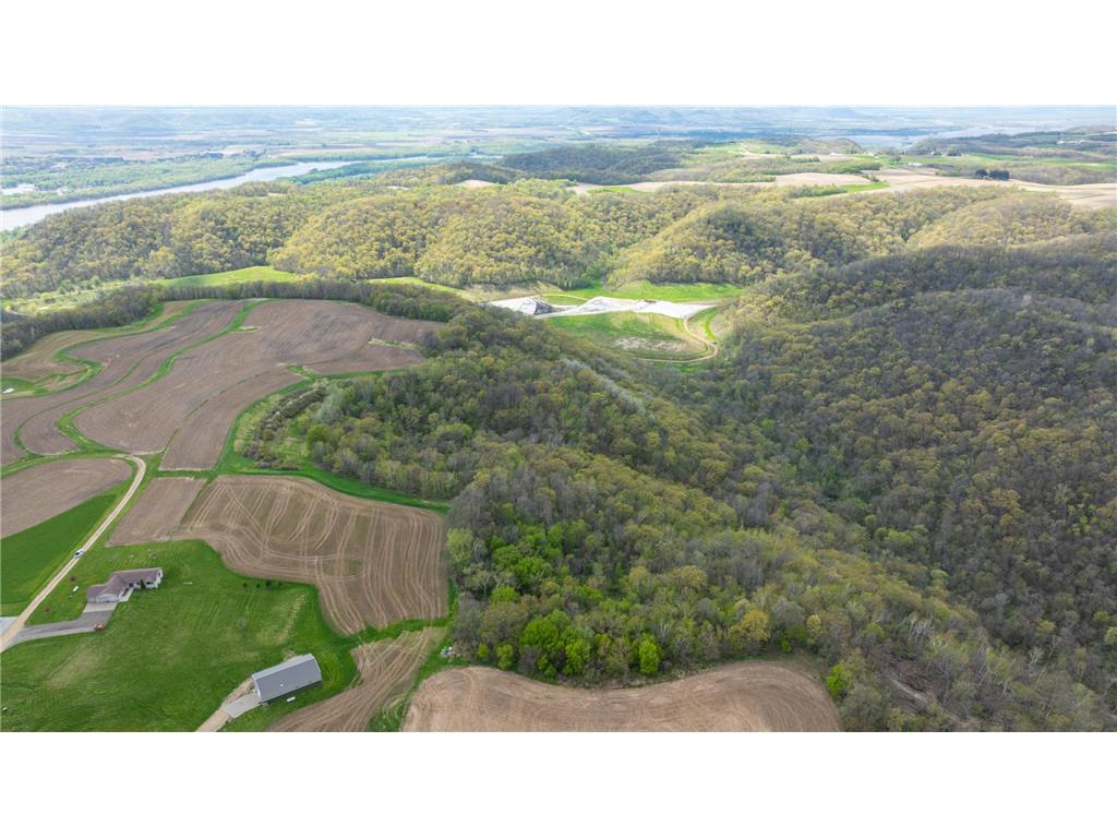 W1660 Maplewood Lane Belvidere Twp WI 54610 7039467 image102