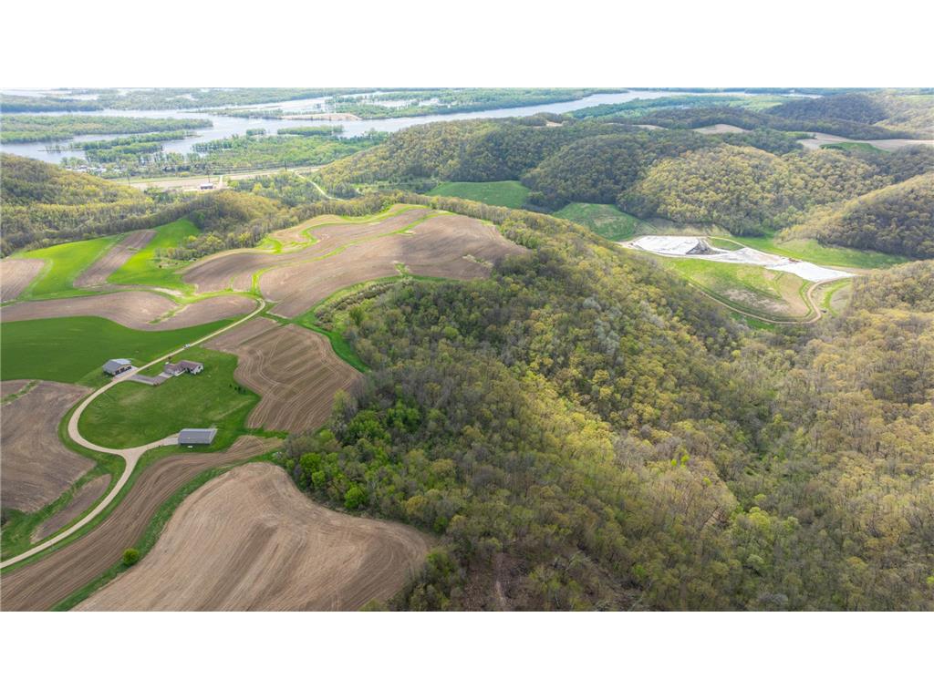W1660 Maplewood Lane Belvidere Twp WI 54610 7039467 image108