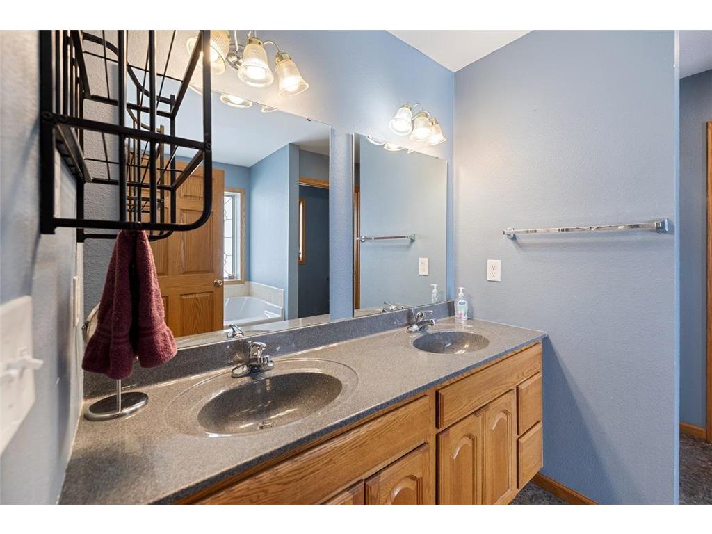 W1660 Maplewood Lane Belvidere Twp WI 54610 7039467 image18