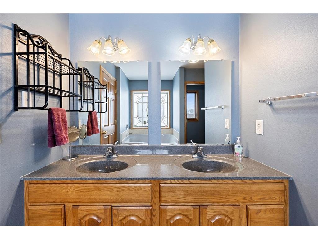 W1660 Maplewood Lane Belvidere Twp WI 54610 7039467 image19