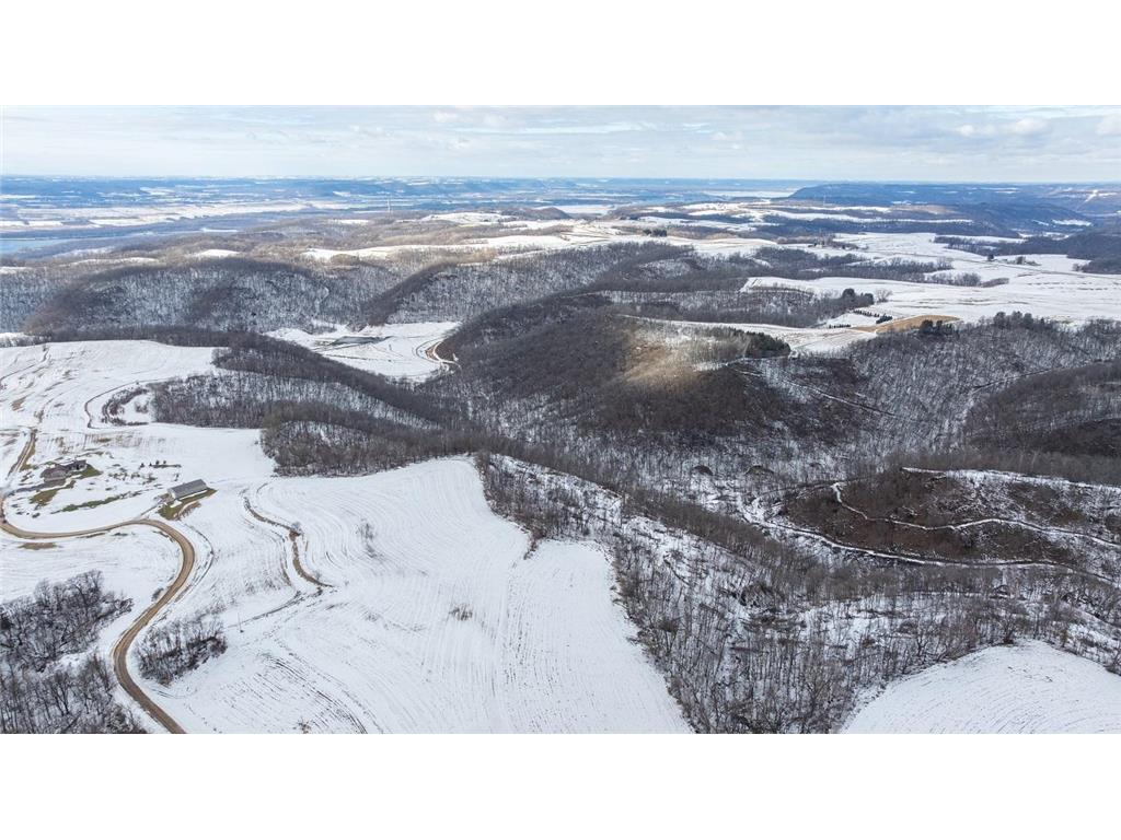 W1660 Maplewood Lane Belvidere Twp WI 54610 7039467 image57