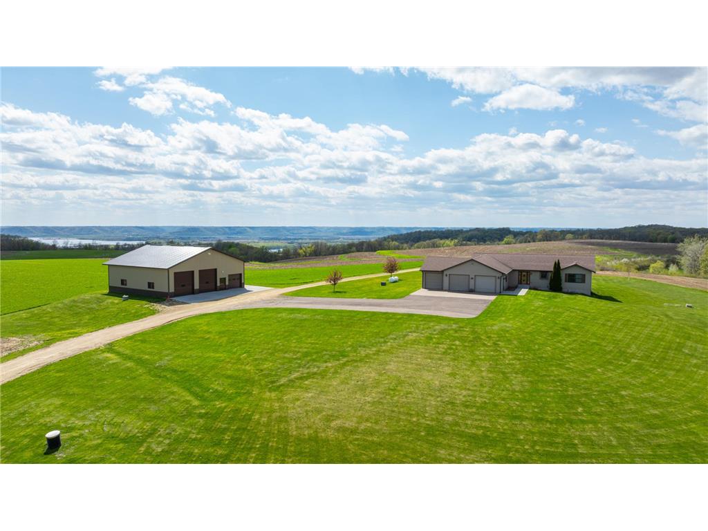 W1660 Maplewood Lane Belvidere Twp WI 54610 7039467 image71