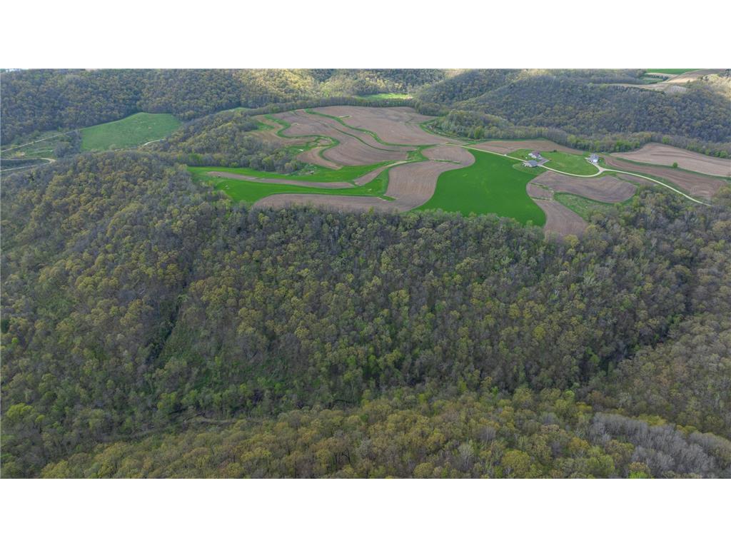 W1660 Maplewood Lane Belvidere Twp WI 54610 7039467 image83