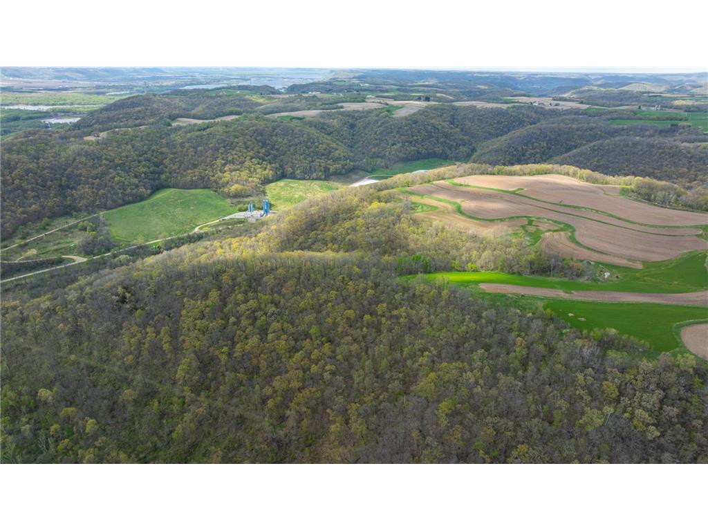 W1660 Maplewood Lane Belvidere Twp WI 54610 7039467 image88