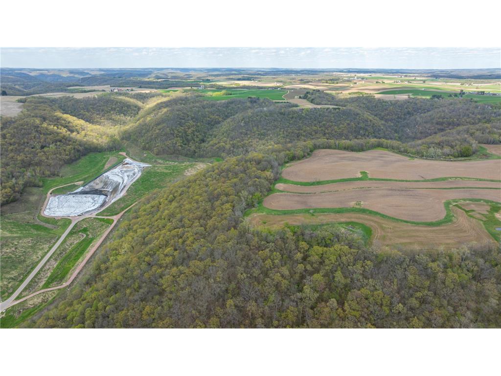 W1660 Maplewood Lane Belvidere Twp WI 54610 7039467 image93