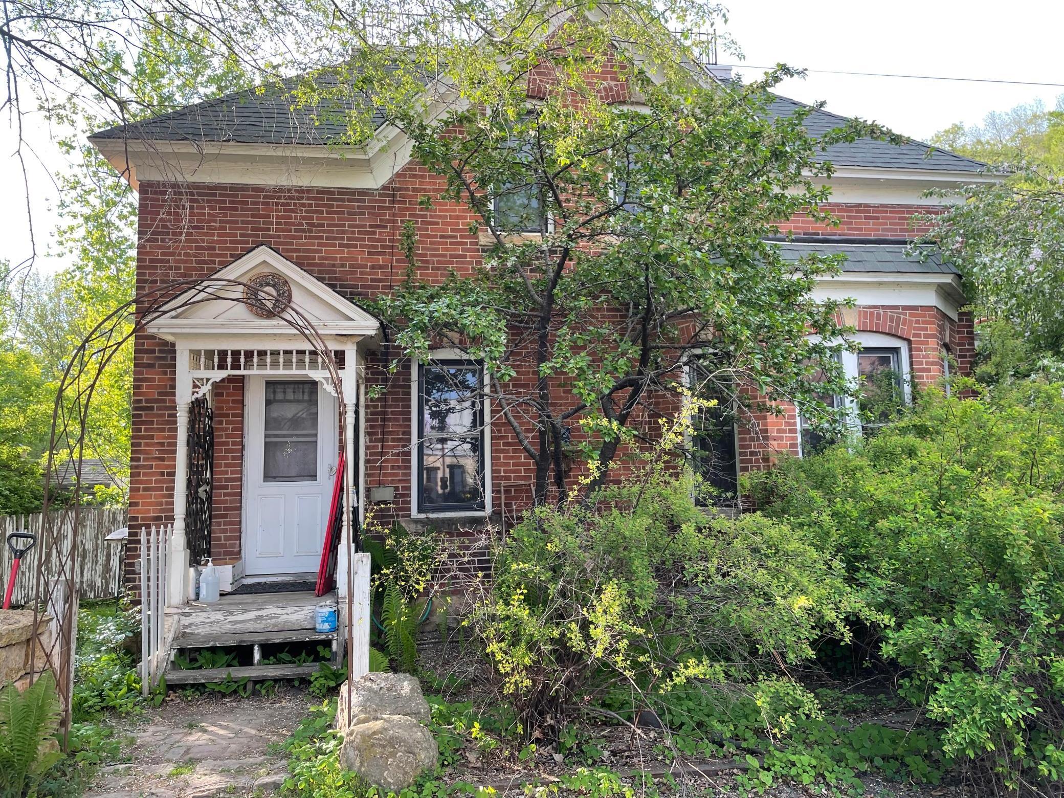 W3553 State Road 35, Maiden Rock, WI 54750 MLS 5758786 Edina Realty