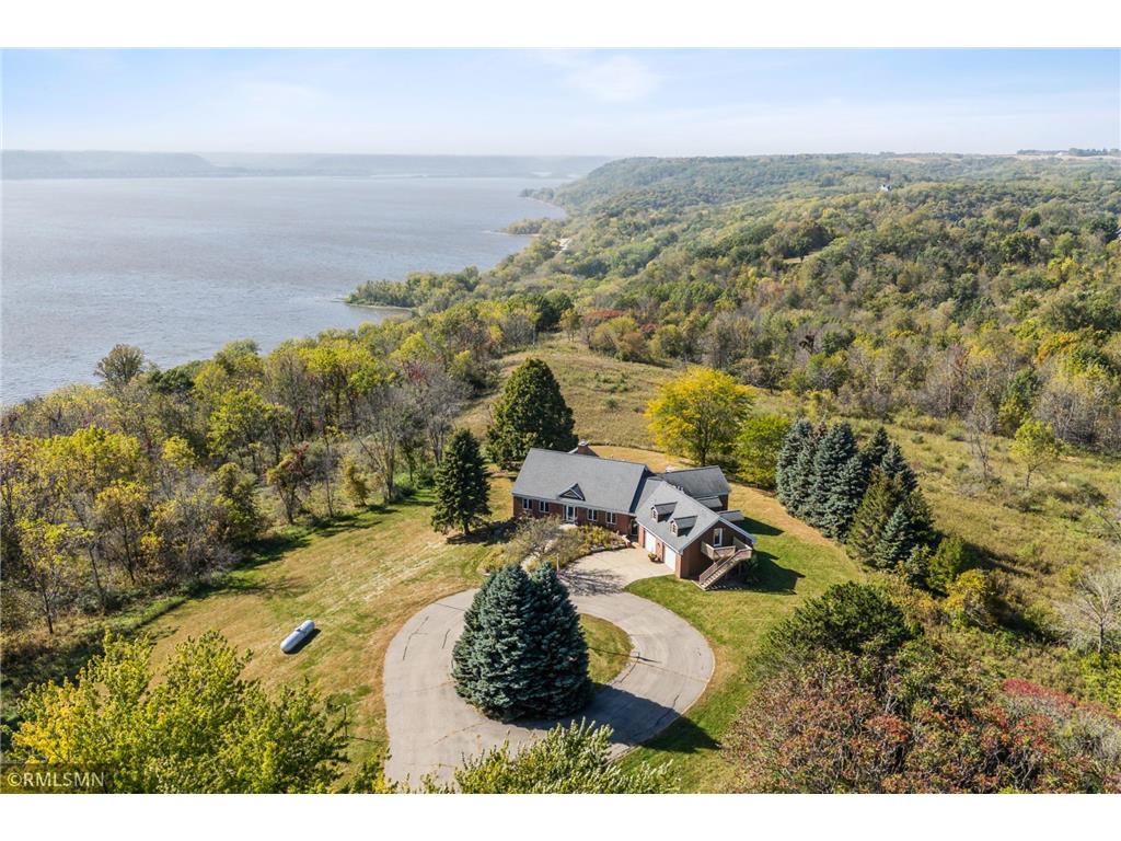 W4321 120th Avenue Maiden Rock WI 54750 - Lake Pepin 6611793 image1