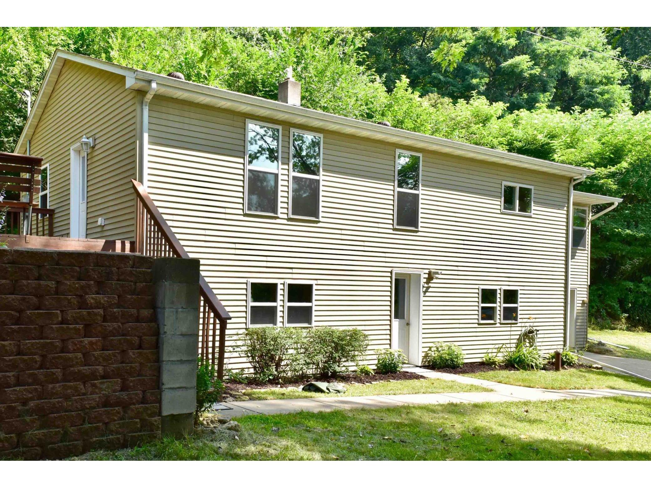 W540 State Rd 35, Fountain City, WI 54629 MLS 6088906 Edina Realty