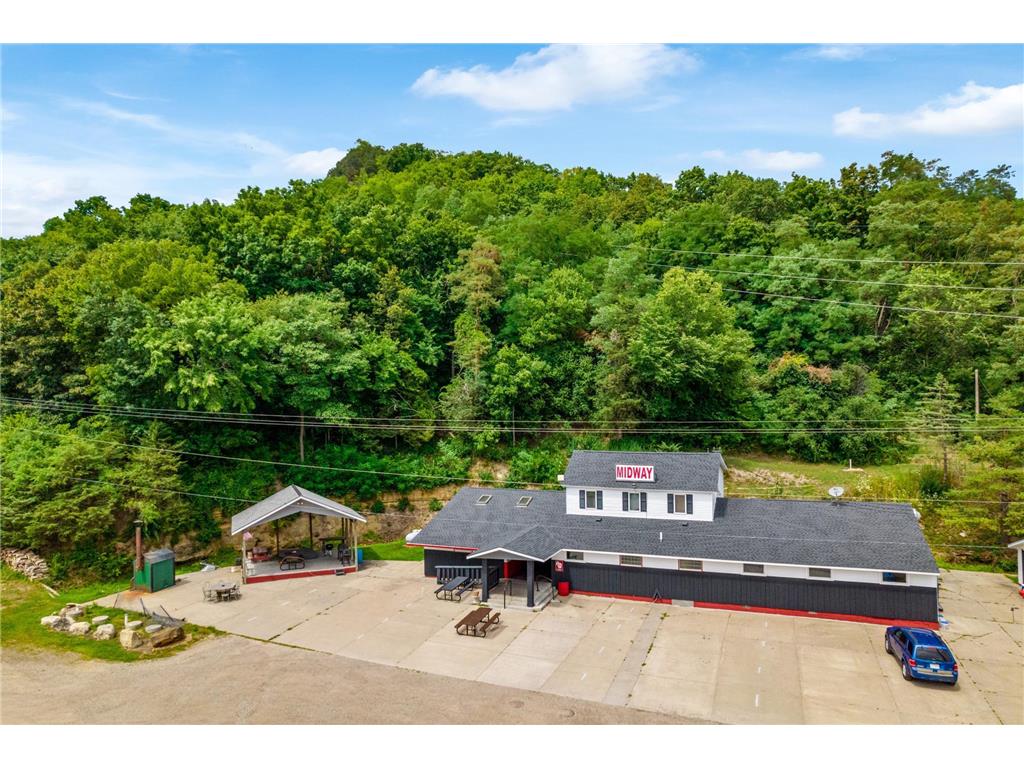 W626 Midway Road Buffalo City WI 54629 6709750 image2