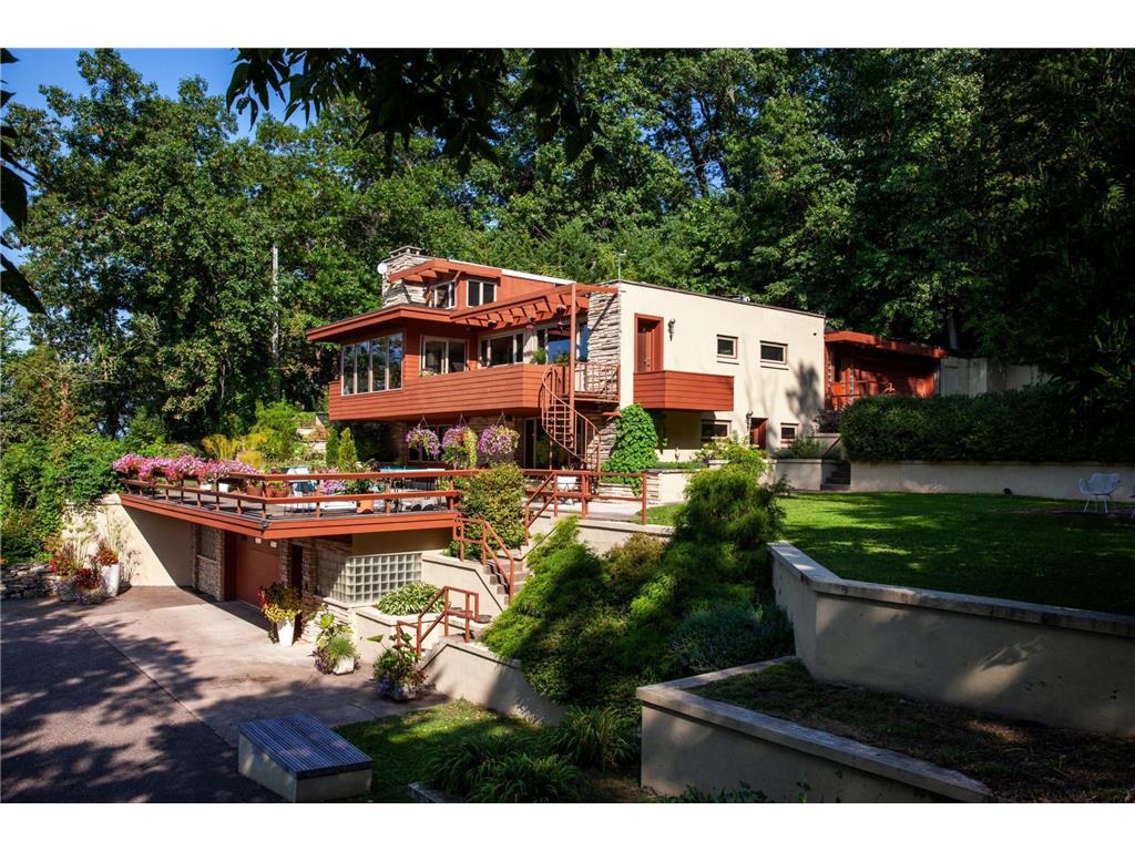 W744 State Road 35, Fountain City, WI, 54629 MLS 6324074 Edina Realty