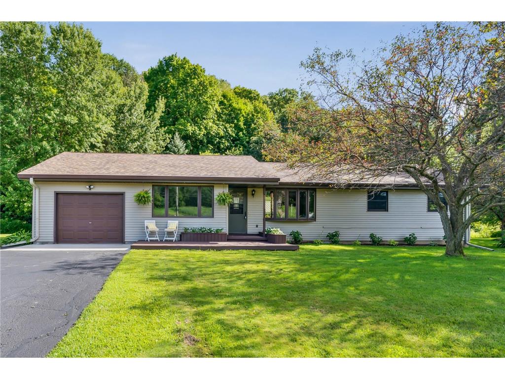 W7503 Highway 10 Ellsworth WI 54011 6588531 image1