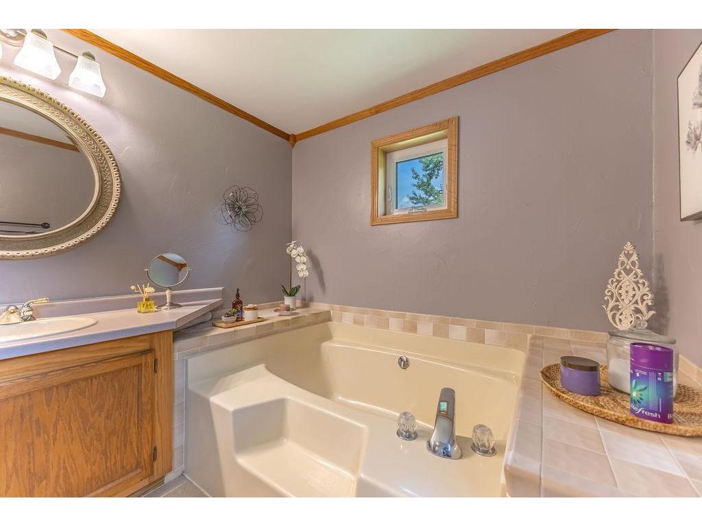 W764 Valley Drive #A Fountain City WI 54629 7108666 image21