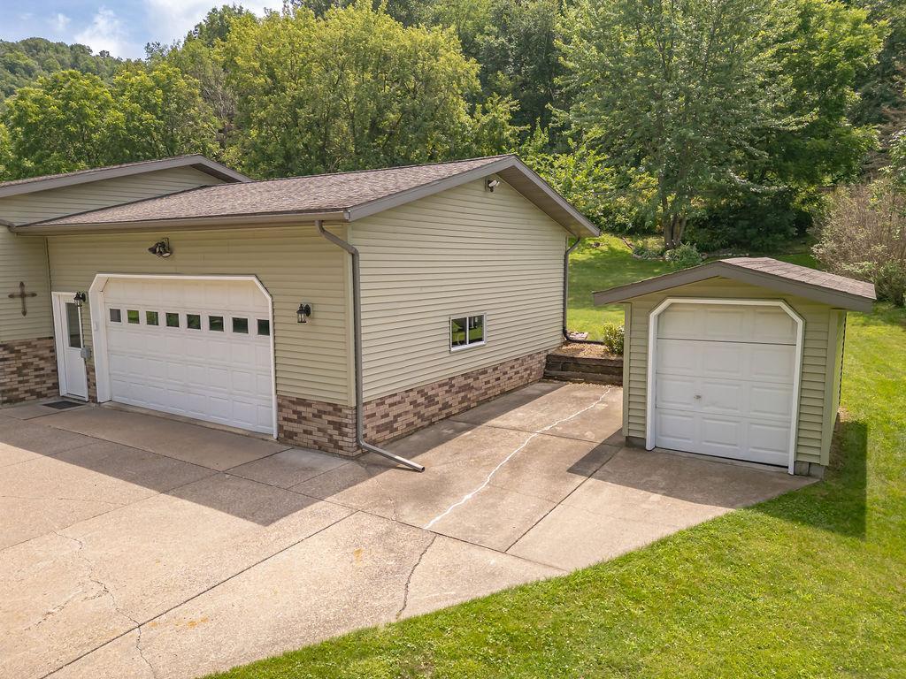 W764 Valley Drive #A Fountain City WI 54629 7108666 image55