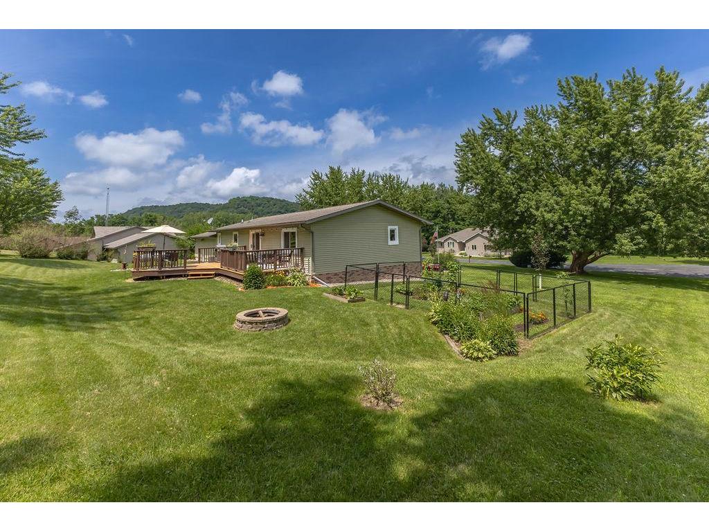 W764 Valley Drive #A Fountain City WI 54629 7108666 image58