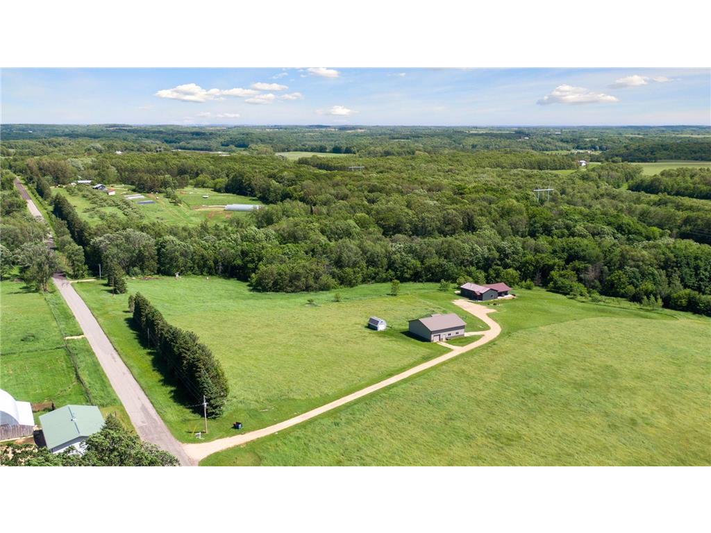 W8067 830th Avenue River Falls WI 54022 6549782 image1