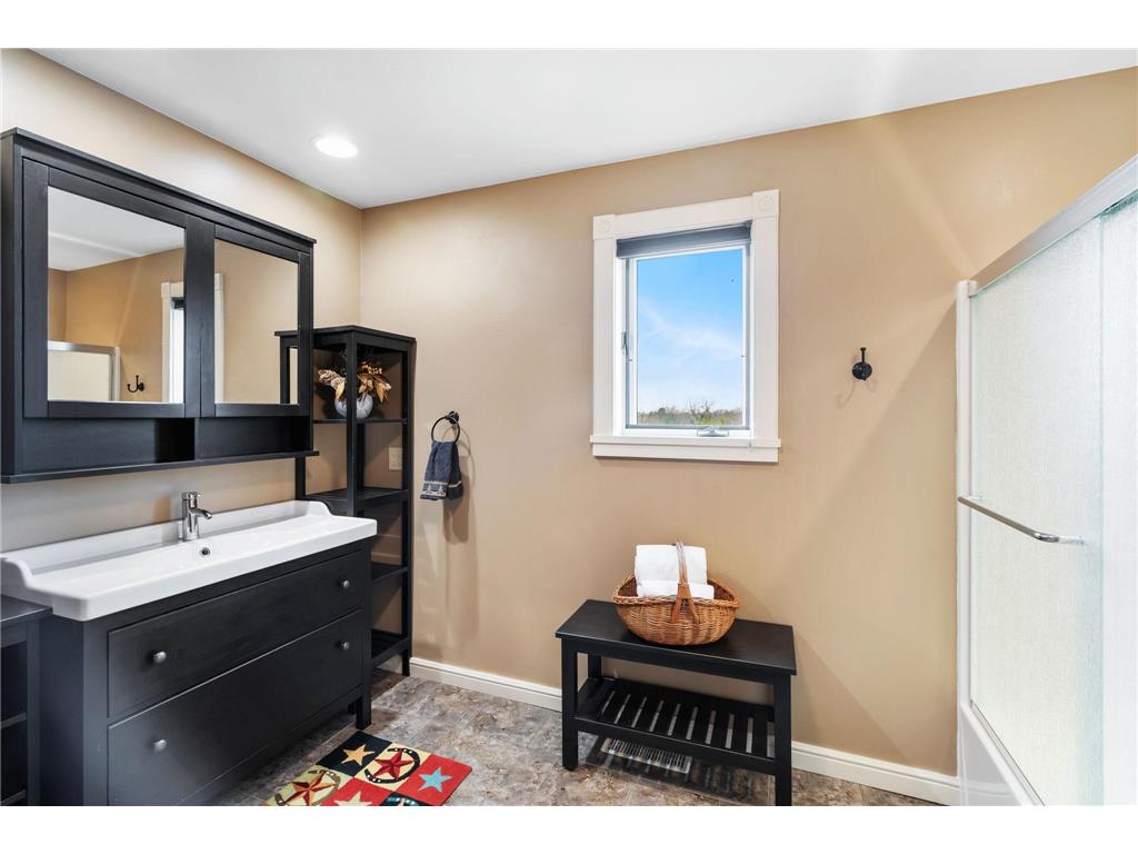 W8135 830th Avenue River Falls WI 54022 6770663 image25