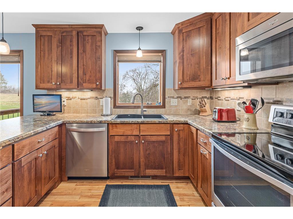 W8215 760th Avenue River Falls WI 54022 7044656 image12