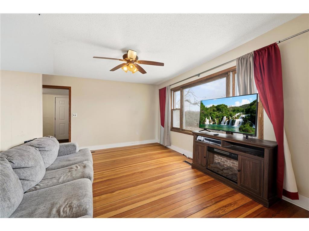 W9806 State Road 35 Diamond Bluff WI 54014 7034707 image9