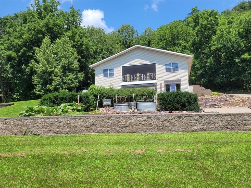 W9835 301st Avenue, Diamond Bluff, WI, 54014 MLS 6567876 Edina Realty