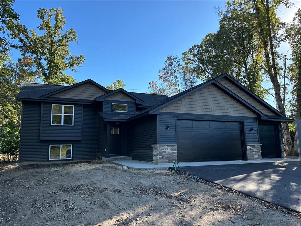 W985 Red Fox Run Spring Valley WI 54767 6615670 image1