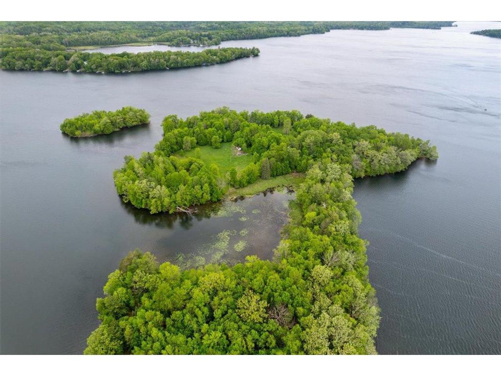 X Garbutt Island Edgewater WI 54817 - Lake Chetac 6741837 image11