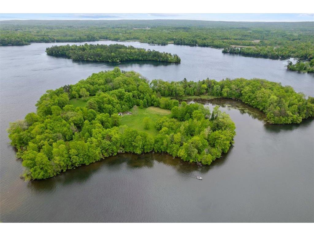 X Garbutt Island Edgewater WI 54817 - Lake Chetac 6741837 image15