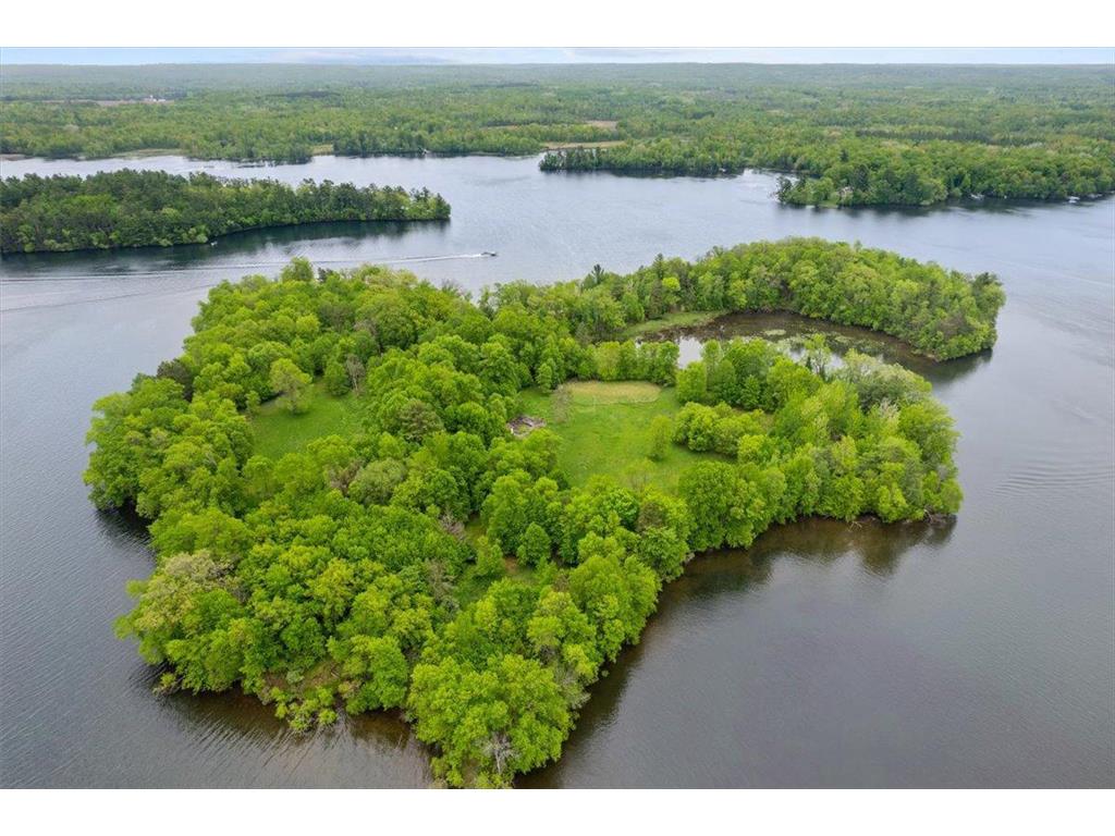 X Garbutt Island Edgewater WI 54817 - Lake Chetac 6741837 image17
