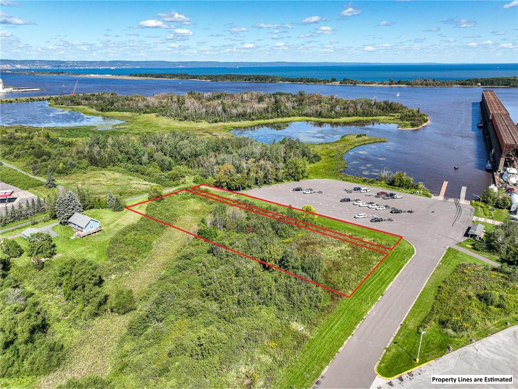 XX 30th Ave E Superior WI 54880 - Lake Superior 7061891 image1