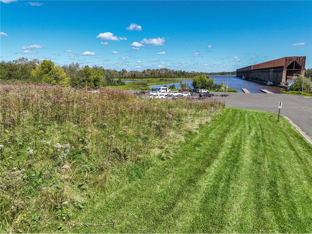 XX 30th Ave E Superior WI 54880 - Lake Superior 7061891 image13