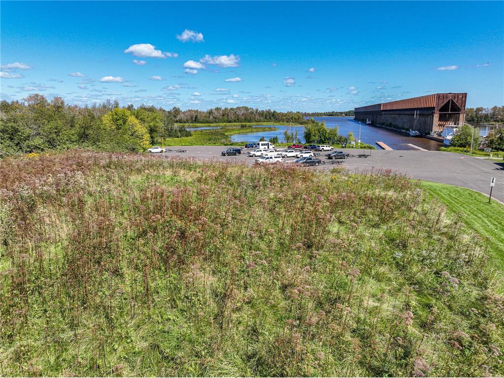 XX 30th Ave E Superior WI 54880 - Lake Superior 7061891 image14