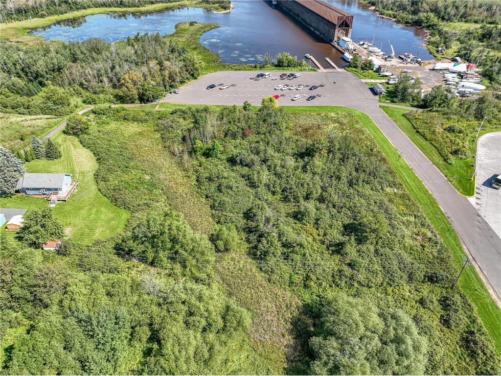 XX 30th Ave E Superior WI 54880 - Lake Superior 7061891 image17