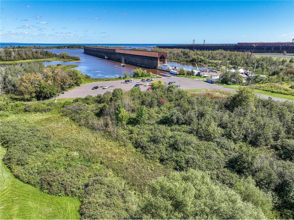 XX 30th Ave E Superior WI 54880 - Lake Superior 7061891 image5