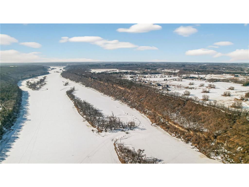 XX5 Quinlan Avenue N Stillwater MN 55082 - St Croix River 7040307 image4