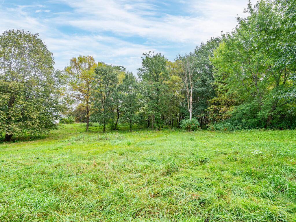 XXX 62nd Street Mayer MN 55360 6795599 image1